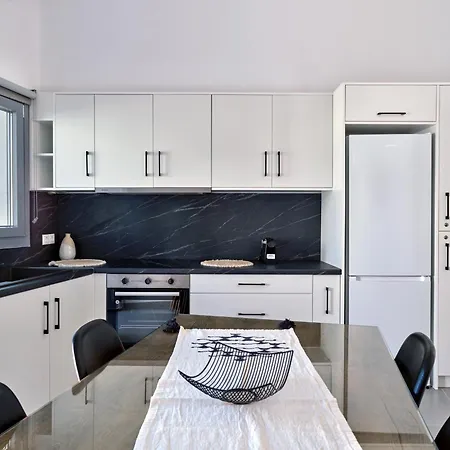 Apartament Paros Iconic *