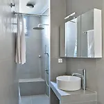 Paros Iconic Nausa